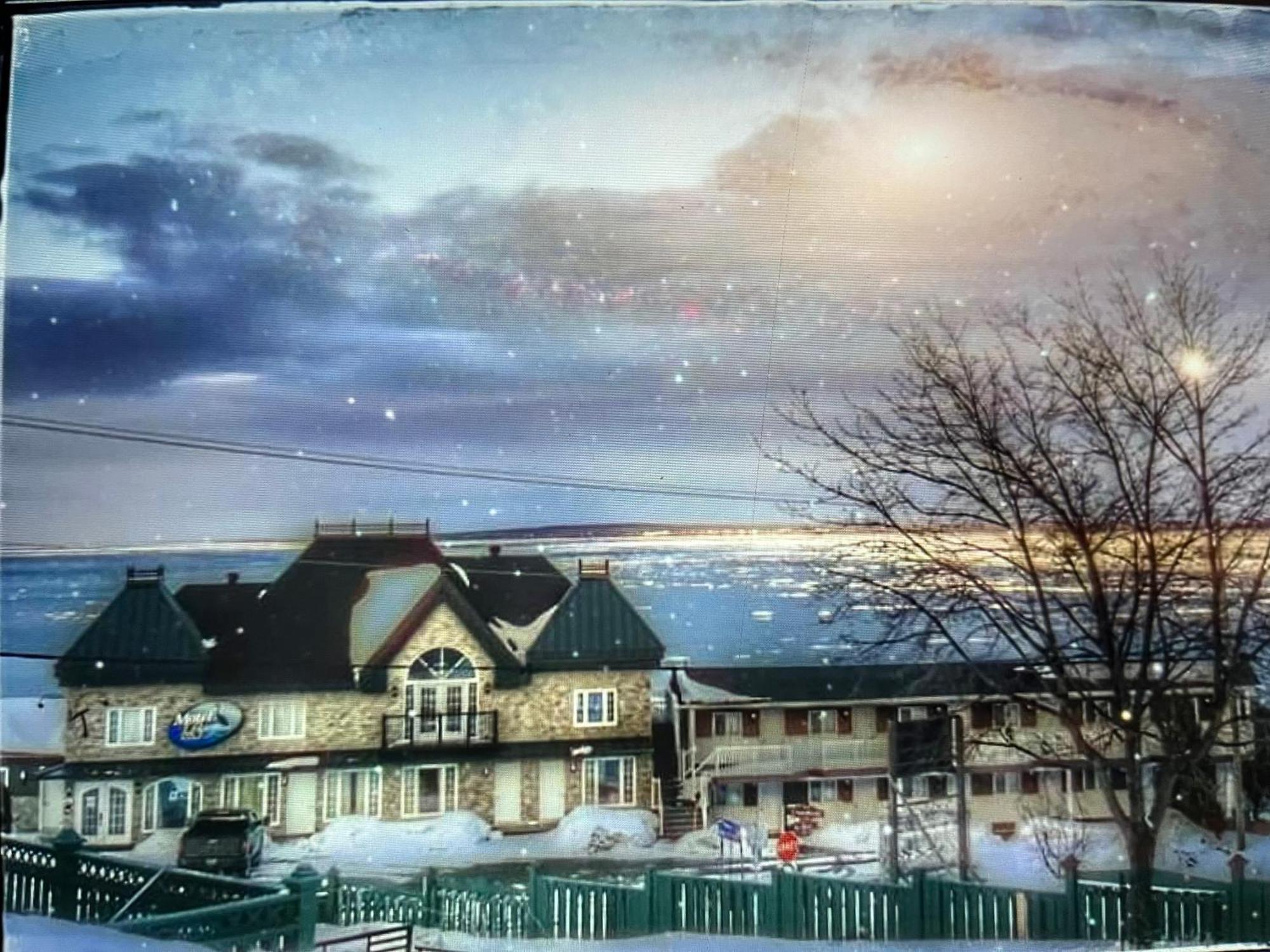 Motel Vue Belvedere Saint-Siméon Dış mekan fotoğraf